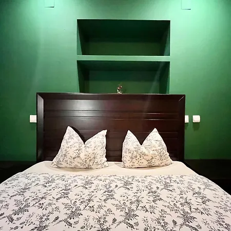 Charming Retreat In Bucharest's Old Town *
