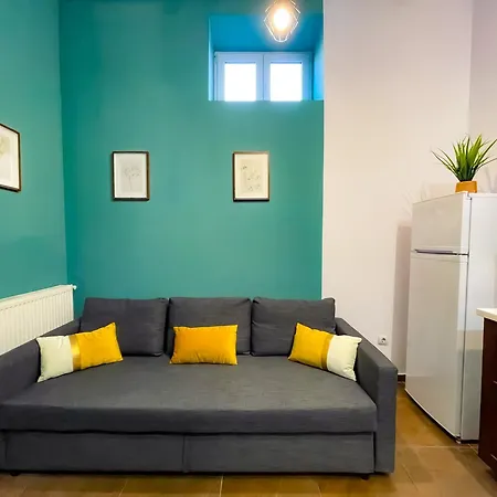 Charming Retreat In Bucharest's Old Town Apartment