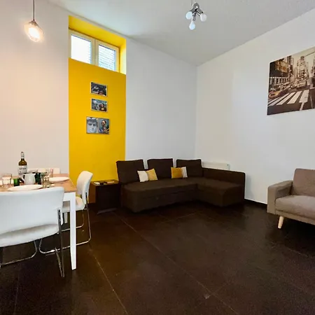 Apartment Charming Retreat In Bucharest's Old Town