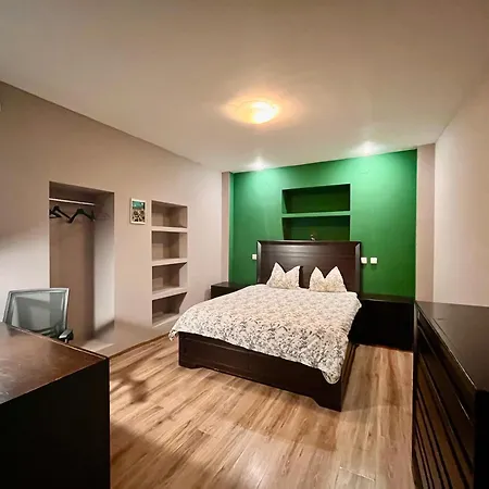Charming Retreat In Bucharest's Old Town